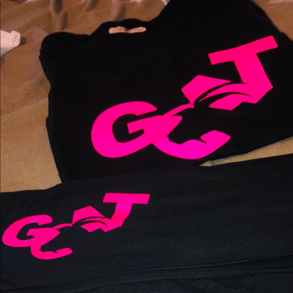 Women set